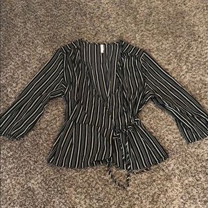 VNeck tie front blouse